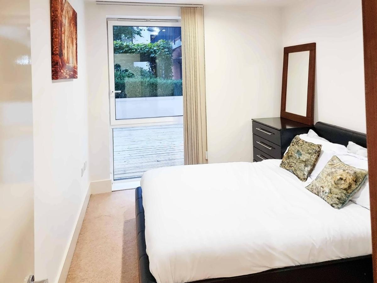 Your Riverside Home 2 With Private Balcony 런던 외부 사진