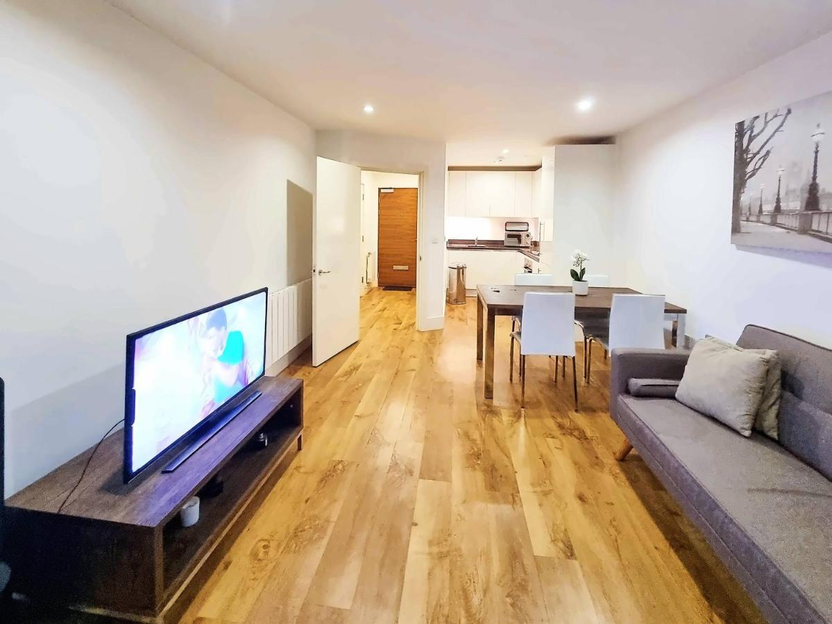 Your Riverside Home 2 With Private Balcony 런던 외부 사진